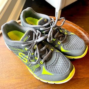 Skechers Women’s Sneakers 7.5